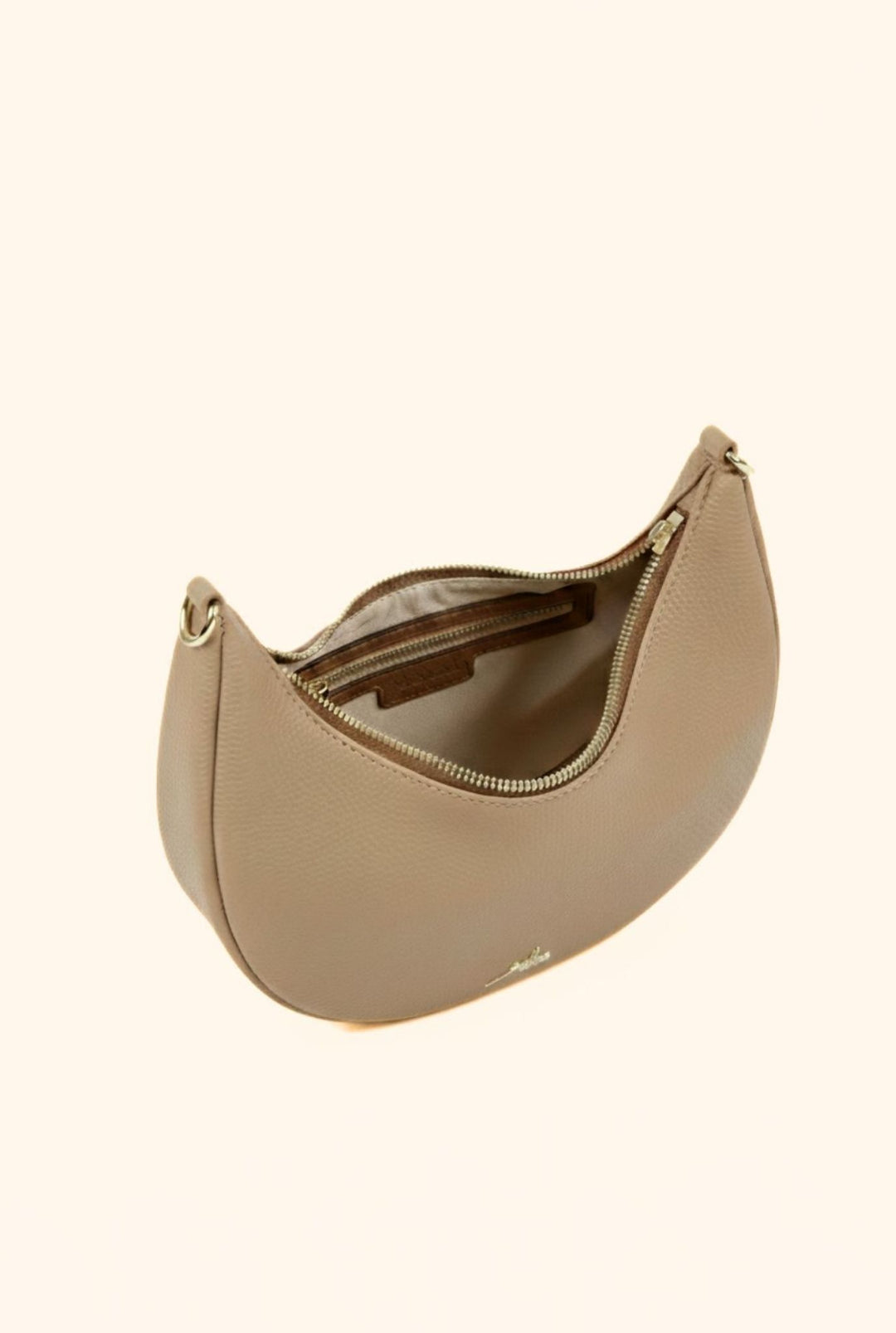 Ruelle Sling Bag