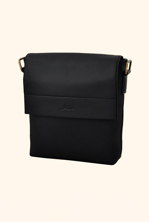 Aster Messenger Bag Black