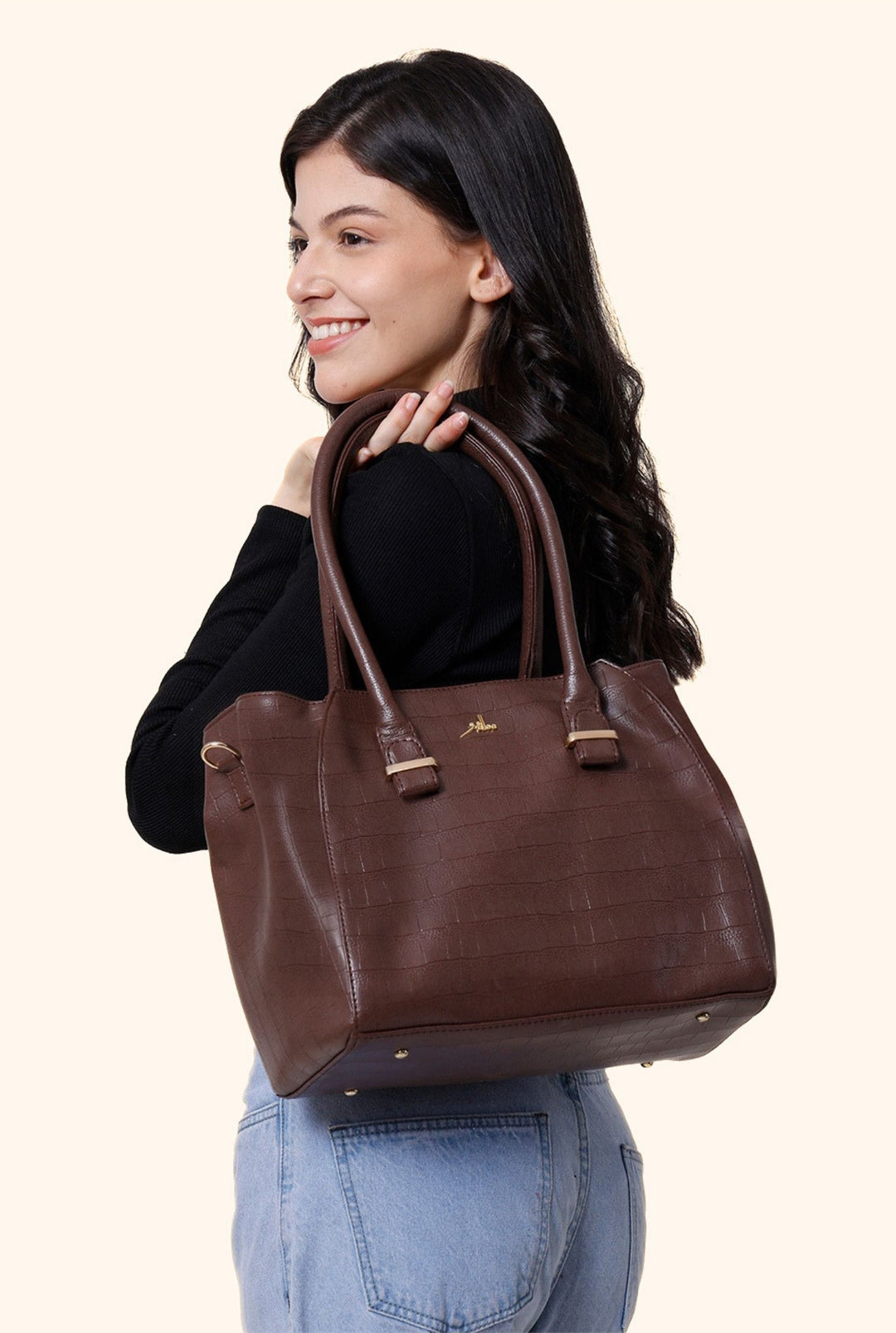 Sylvi Shoulder Bag