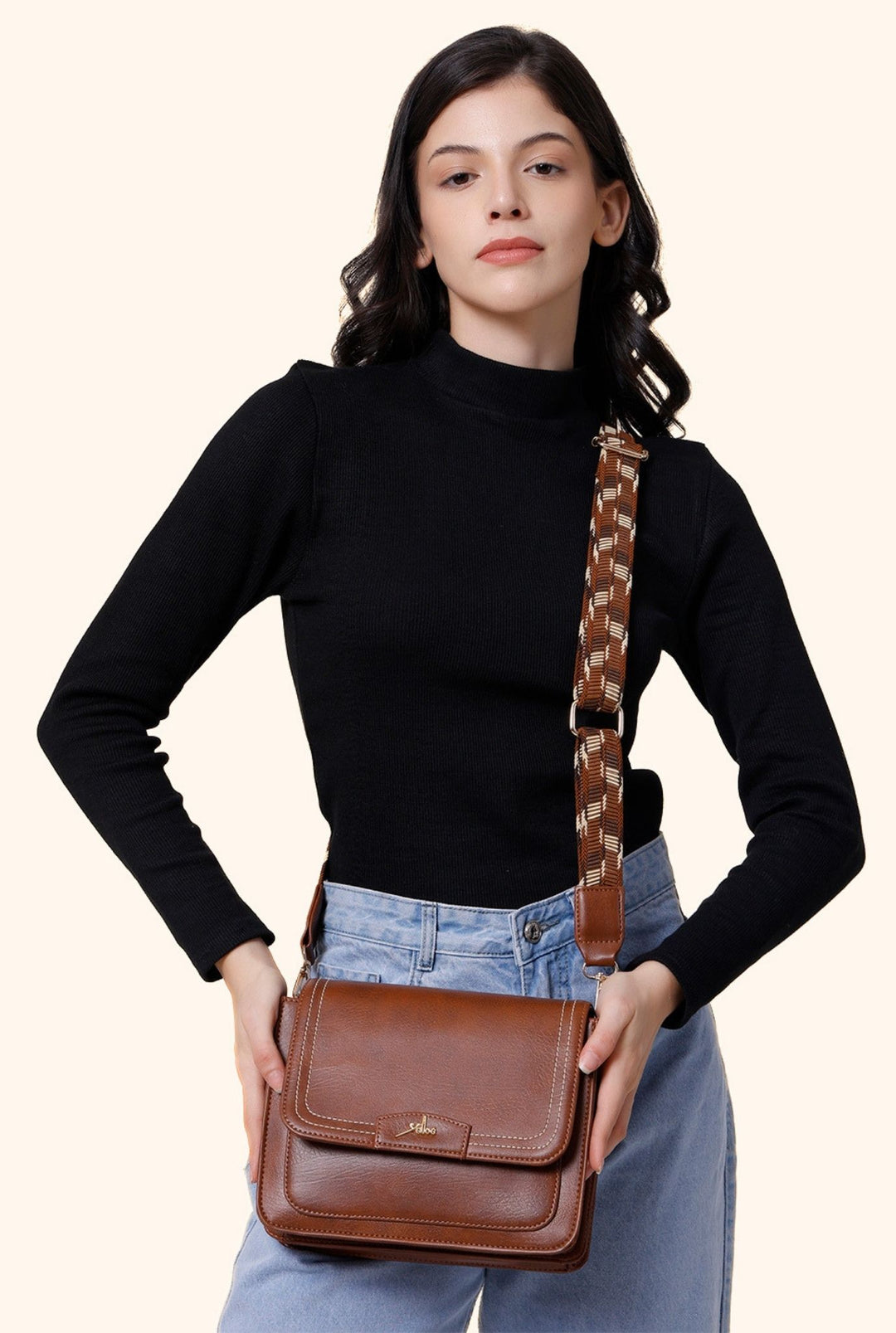 Veyna Sling Bag