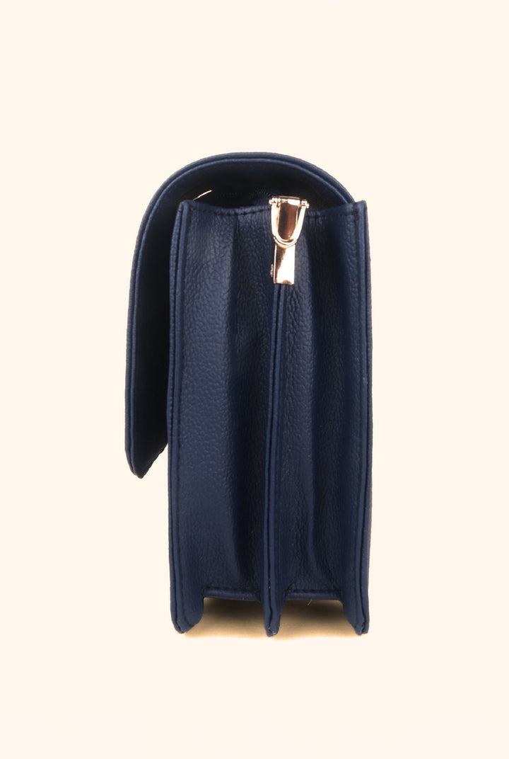 Veyna Sling Bag