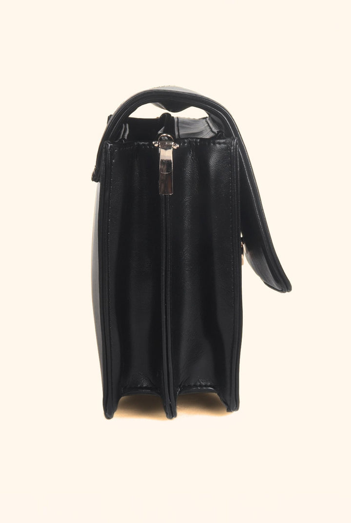 Veyna Sling Bag