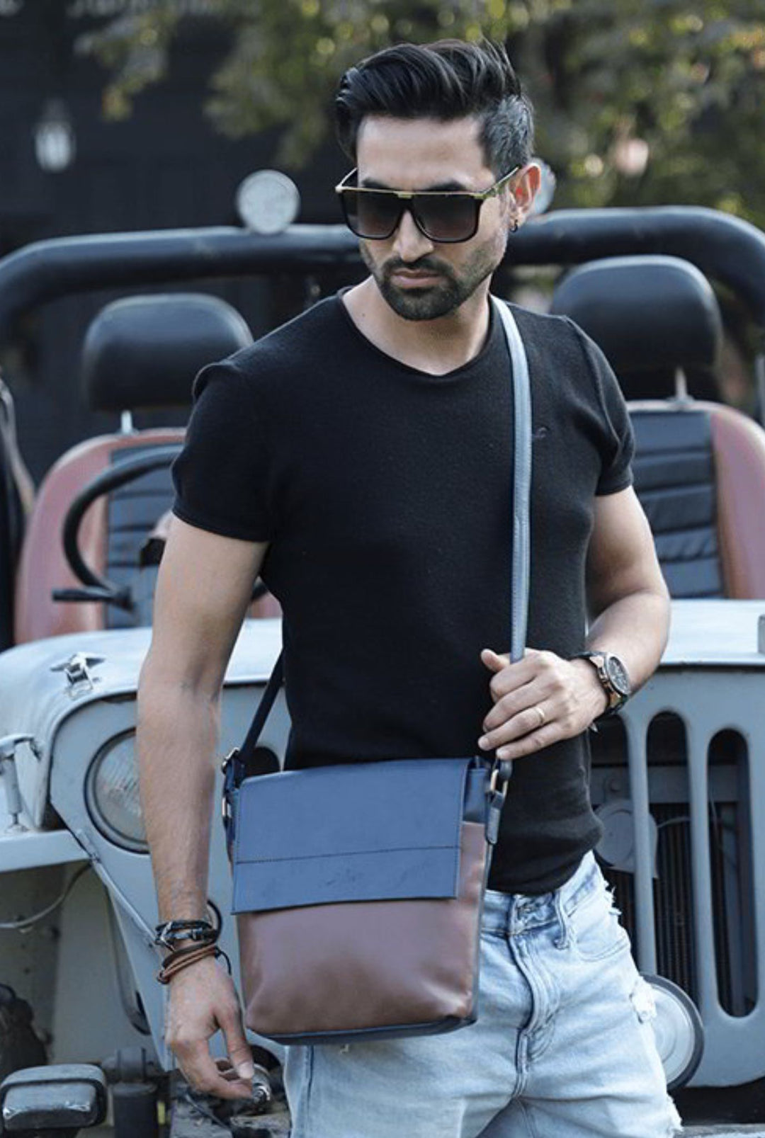 Aster Messenger Bag