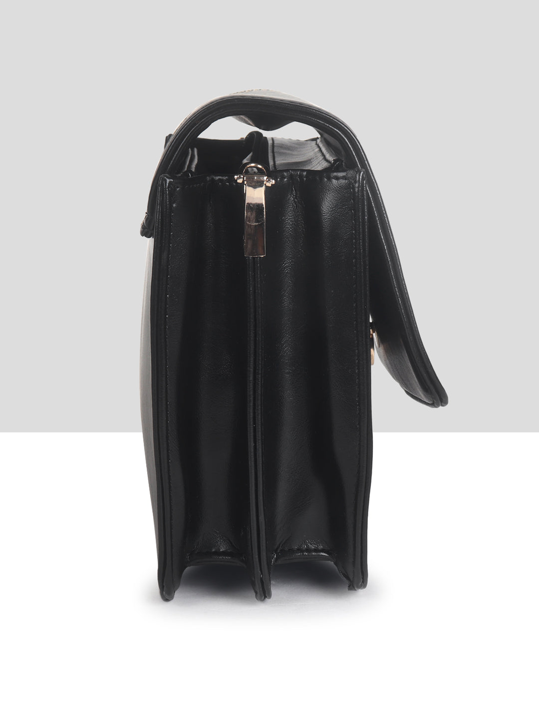 Veyna Sling Bag