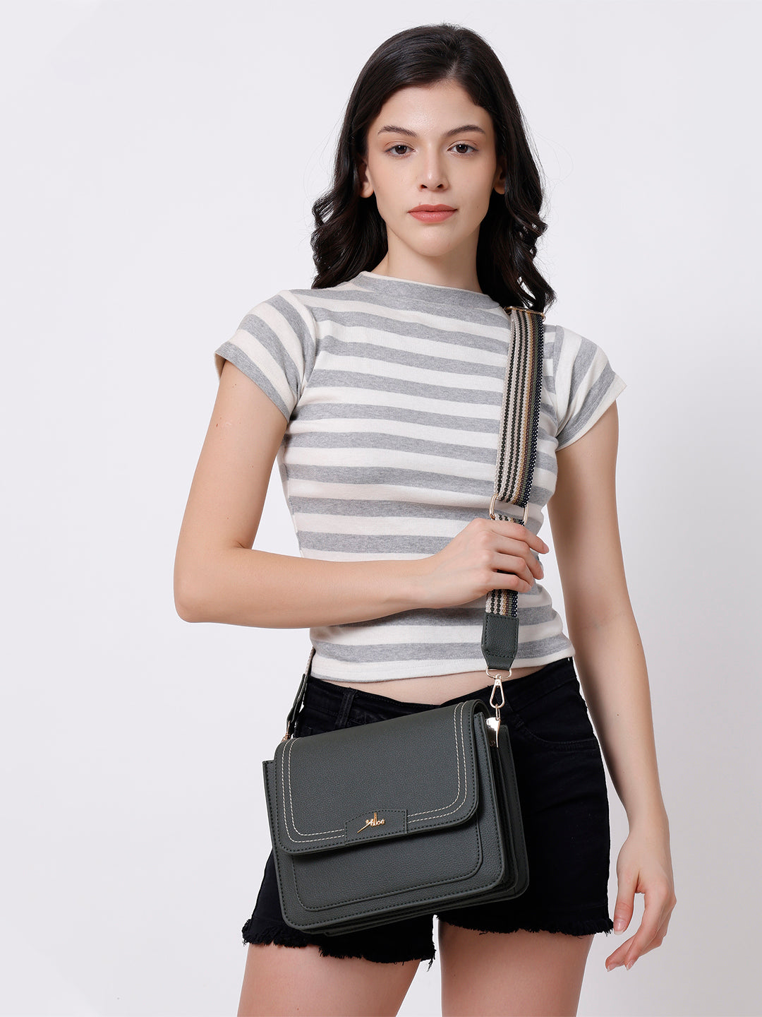 Veyna Sling Bag