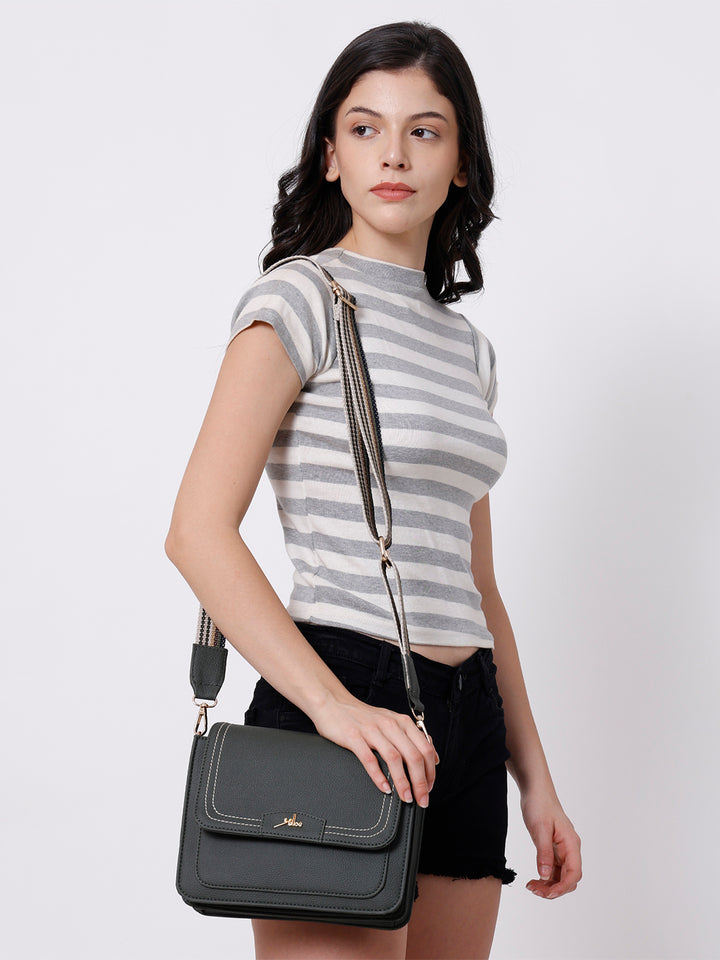 Veyna Sling Bag