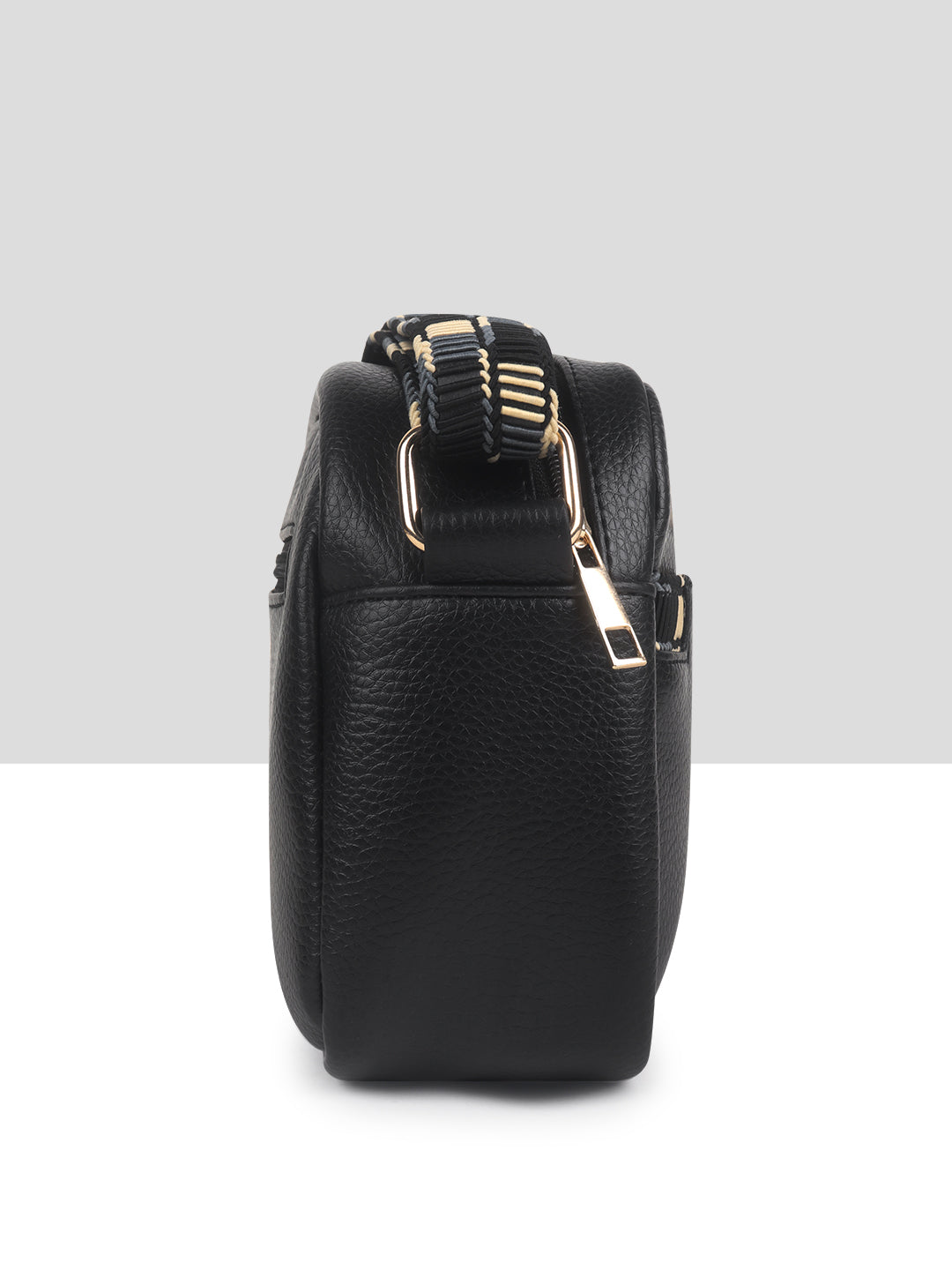 Amaris Sling Bag