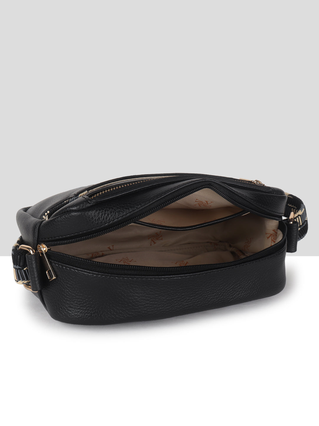 Amaris Sling Bag