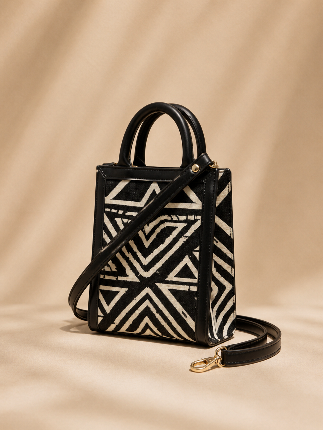 Laya Carryall