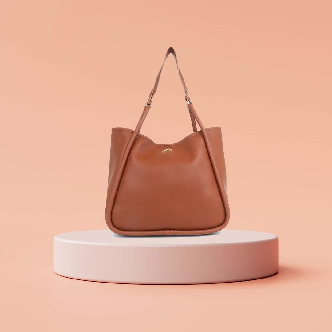 Trendy Tan Tote bag with Pouch