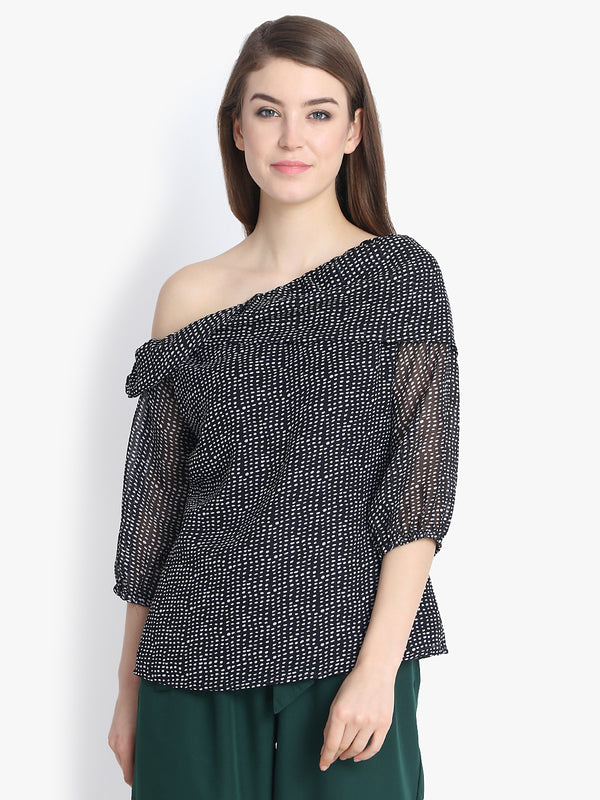 Foldover Neck Printed Top In Black
